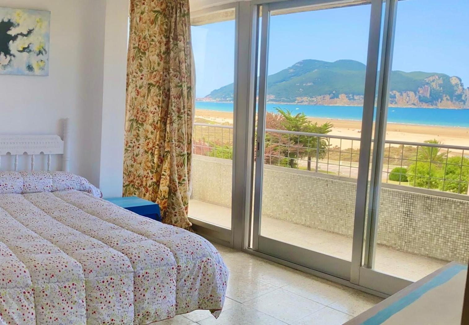 Apartment Laredo Sea Beach Esterno foto